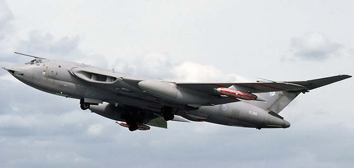 Стратегический бомбардировщик Handley Page Victor